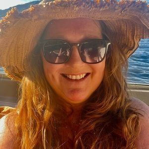 Meet your Posher, Kim